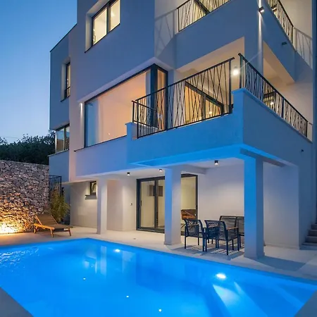 Sea Silhouette * Žman