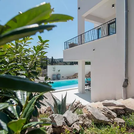 Sea Silhouette Apartman