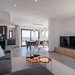 Sea Silhouette Apartament *