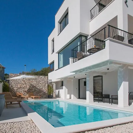 Sea Silhouette * Žman