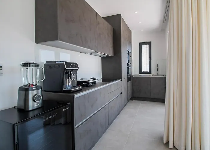 Sea Silhouette * Žman