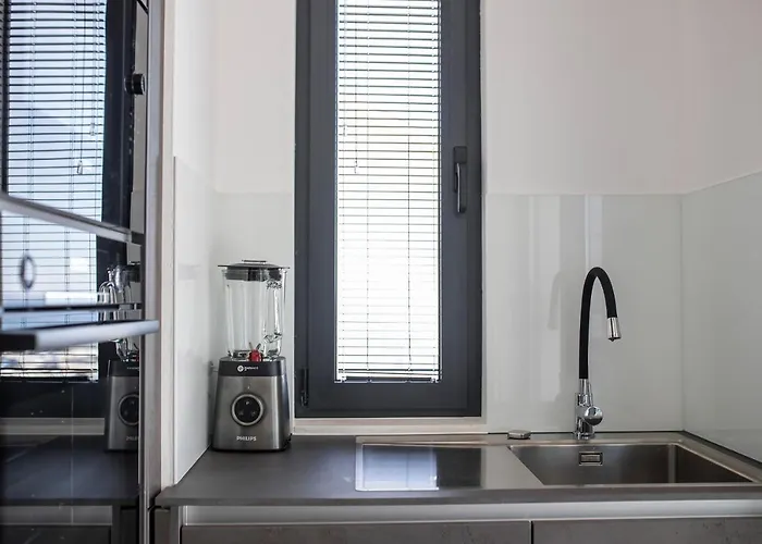 Sea Silhouette Žman